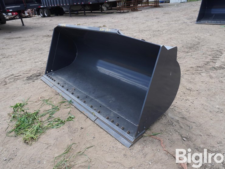 2023-case-84539855-2.1-cu-yd-99"-wide-bucket-image-1