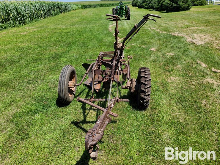 john-deere-44-image-2
