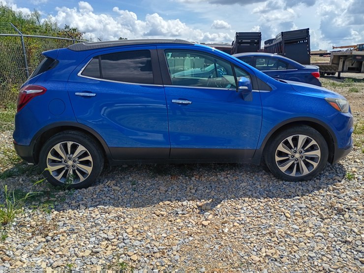 2017-buick-encore-image-11