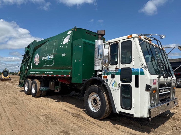2013-mack-leu633-image-4