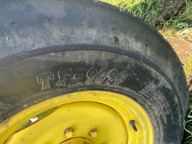 john-deere-6405-image-28