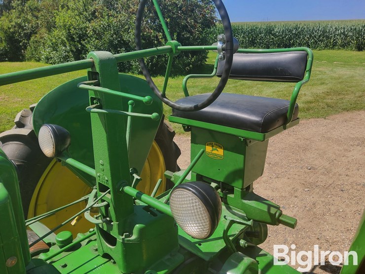 1951-john-deere-b-image-19