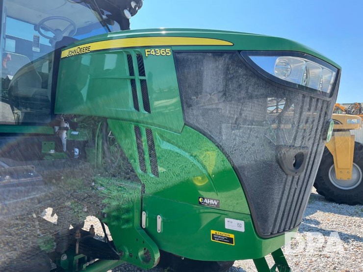 2019-john-deere-f4365-image-20
