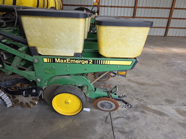john-deere-7200-image-13