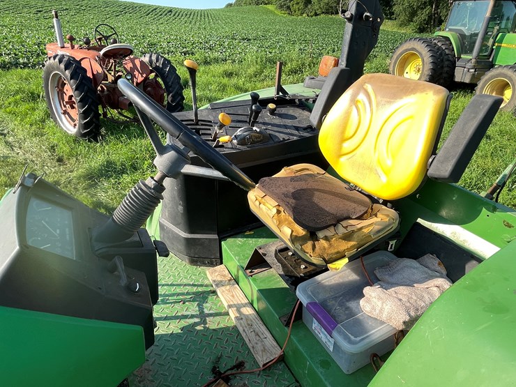 john-deere-6405-image-22