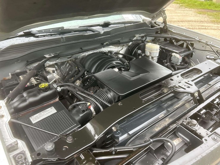 2015-chevrolet-silverado-1500-image-9