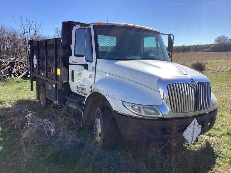2003-international-durastar-4300-image-3