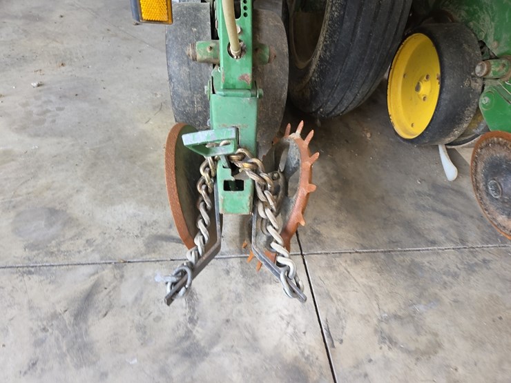 john-deere-7200-image-15