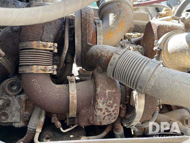 2005-freightliner-truck-(jn2399,-unit-277052)-image-70