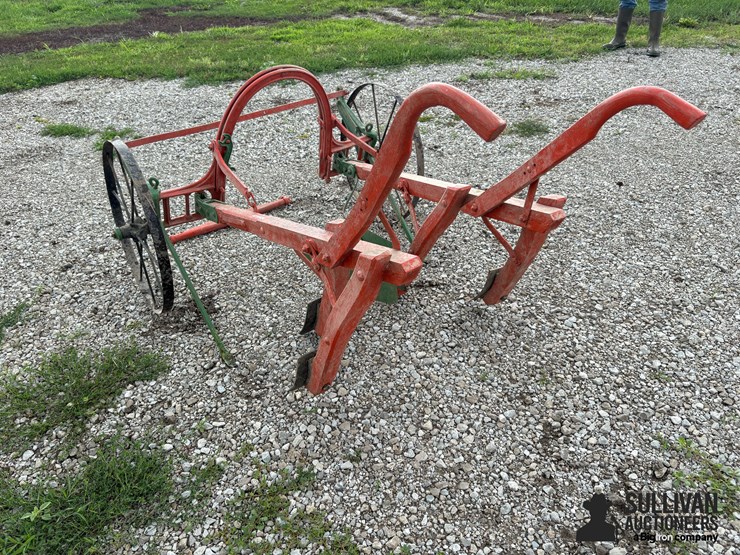pattee-plow-co-one-row-cultivator-image-7