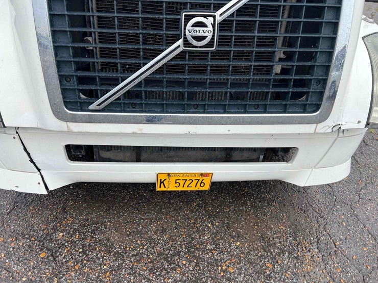 2006-volvo-vnl-image-7