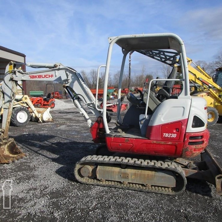 TAKEUCHI TB230