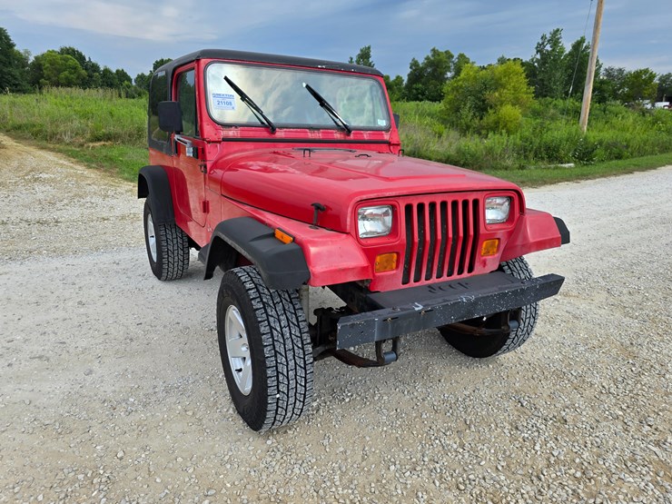 1994-jeep-wrangler-image-35