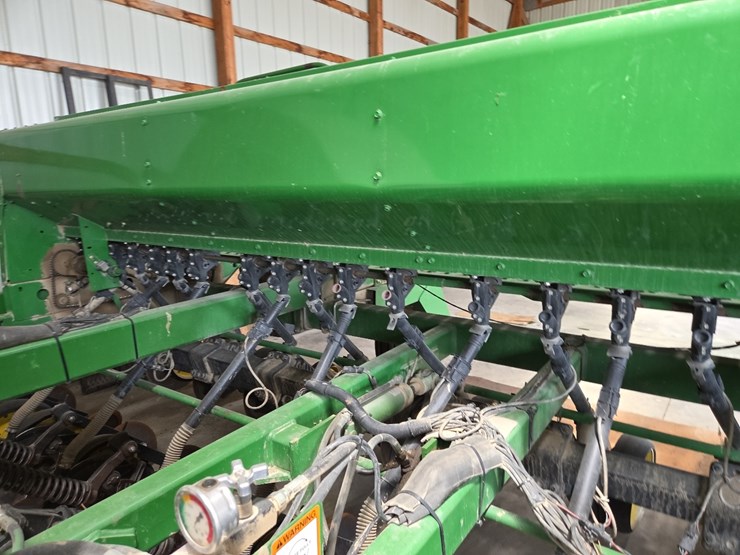 john-deere-750-image-5
