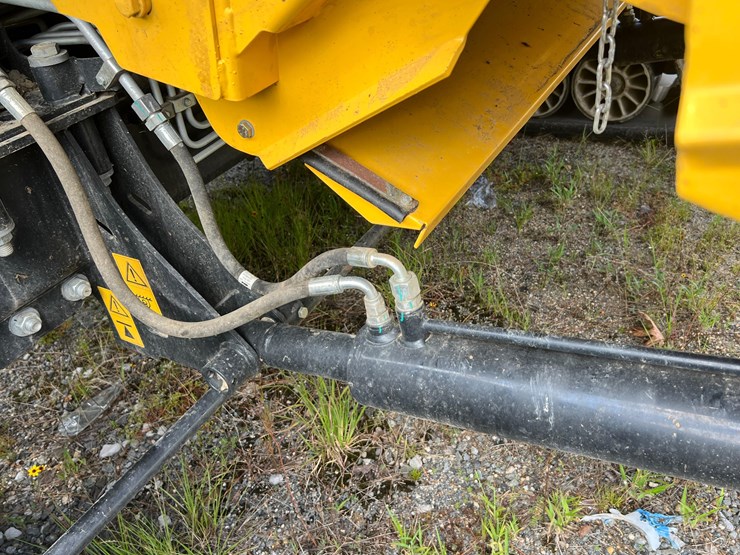2023-new-holland-cr10.90-image-35