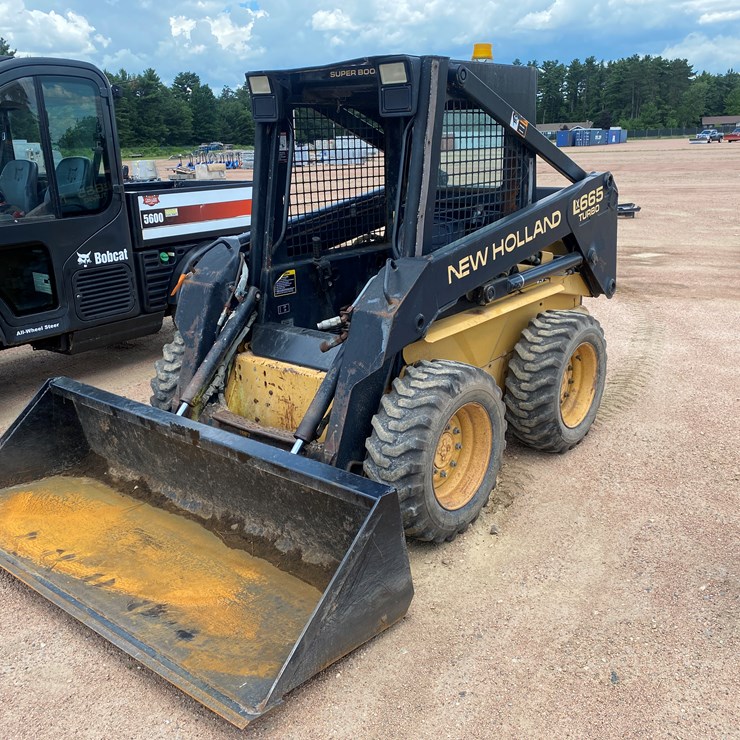 1998 NEW HOLLAND LX665 TURBO