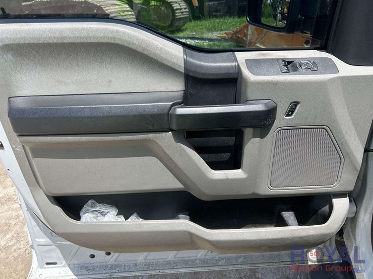 2017-ford-f250-image-13