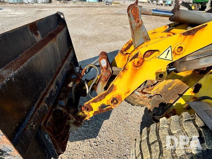 2014-wacker-neuson-wl36-image-22