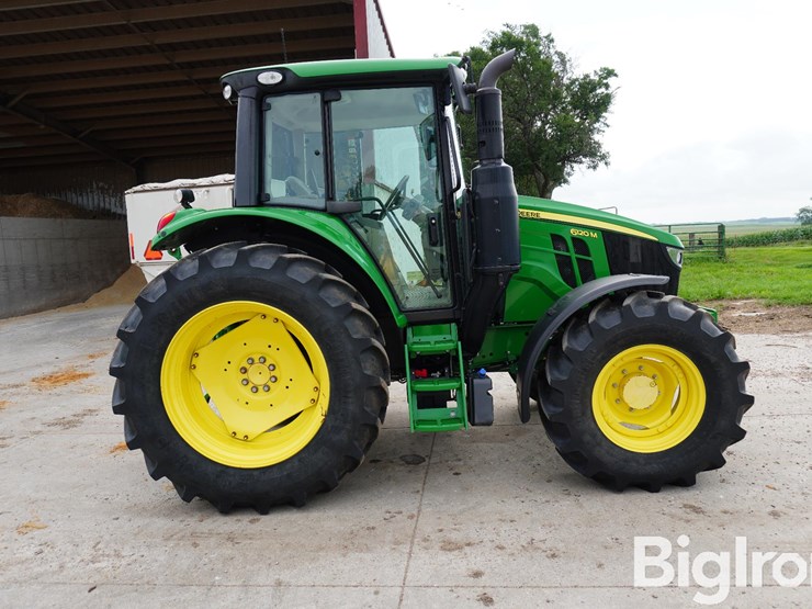 2020-john-deere-6120m-image-4