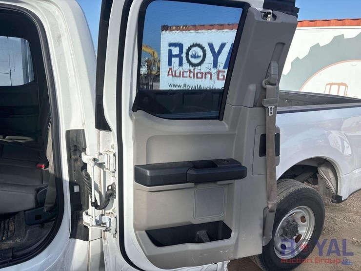 2017-ford-f250-image-16
