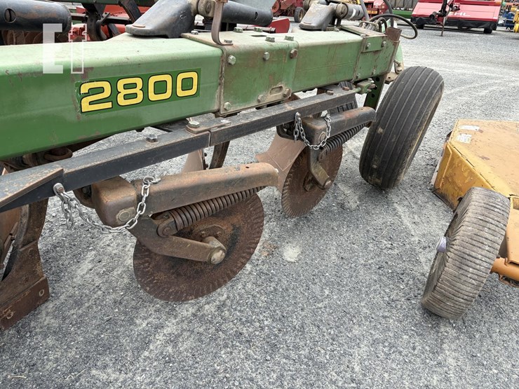 john-deere-2800-image-3