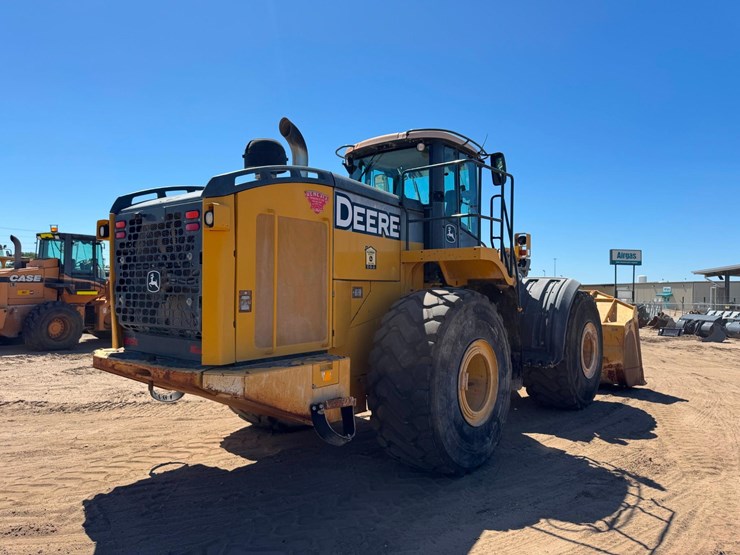 2013-deere-824k-image-5