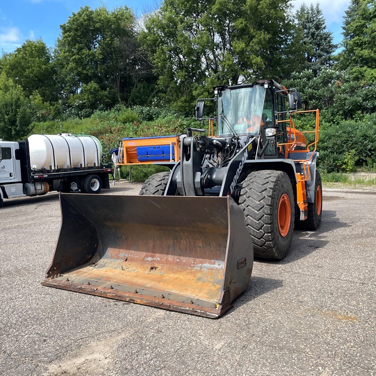 DOOSAN DL320-7