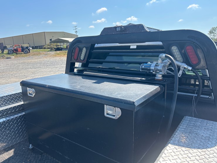 2006-gmc-3500-image-7
