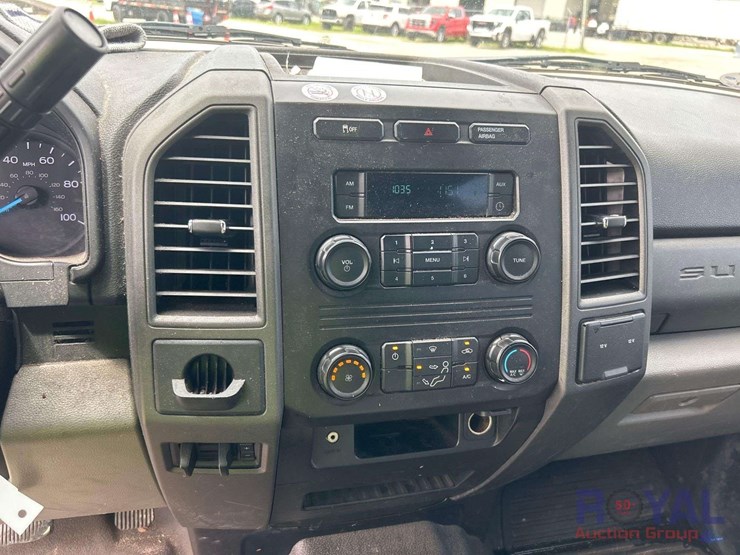 2017-ford-f450-image-18