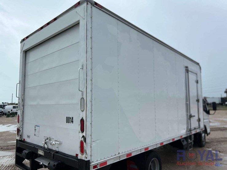 2013-mitsubishi-fuso-fec92s-image-3