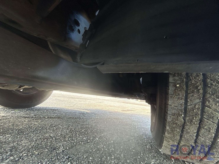 2004-ford-f350-image-21