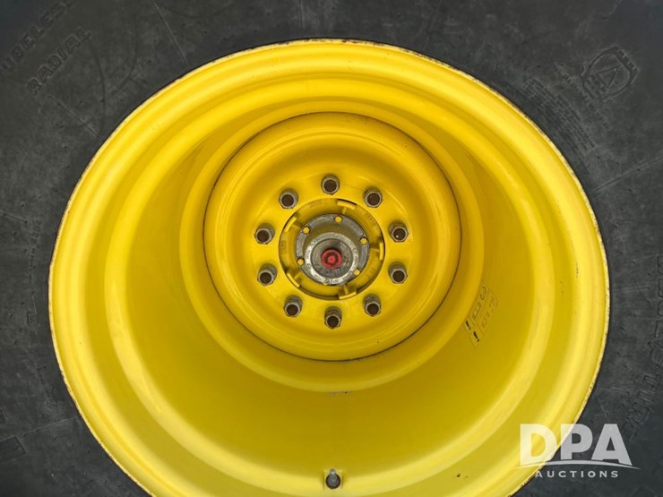 2019-john-deere-f4365-image-28