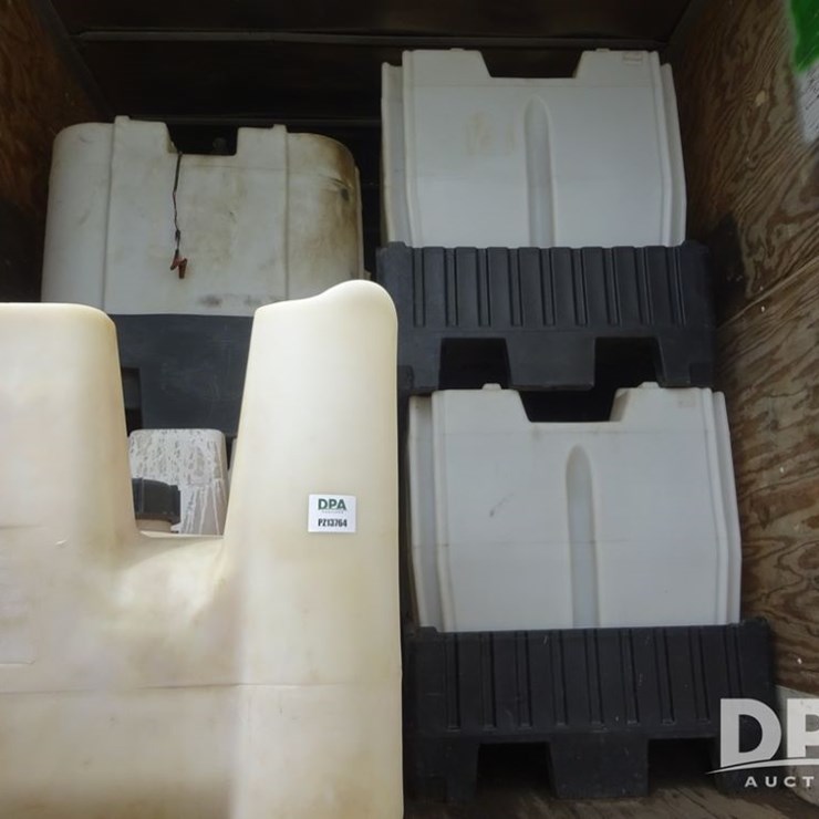Poly Shuttle Tanks (PZ13764)