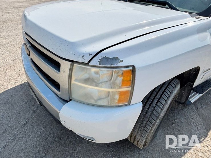2008-chevrolet-silverado-image-19