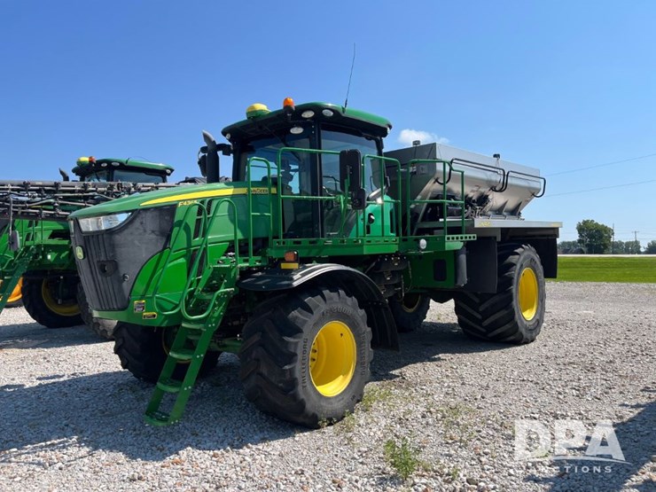 2019-john-deere-f4365-image-1