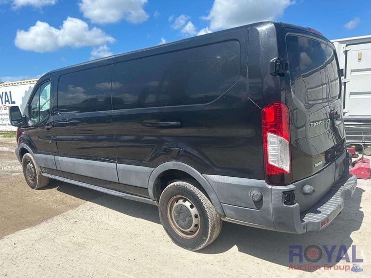 2015-ford-transit-image-4