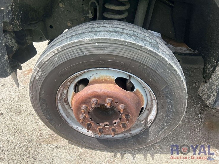 2013-ford-f450-image-24