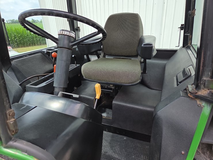 john-deere-4430-image-39