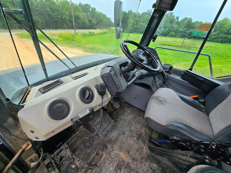 2018-deere-460e-image-37