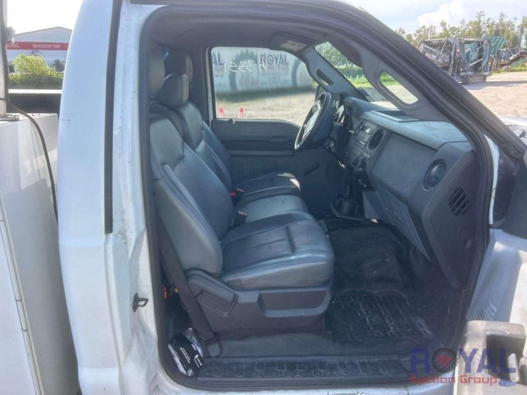 2011-ford-f250-image-24