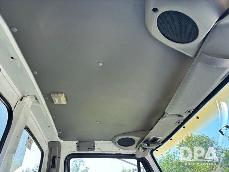 2000-sterling-dry-tender-truck-(gp11245,-unit-123831)-image-81