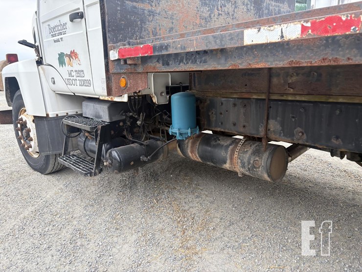 2000-mack-midliner-cs300-image-13