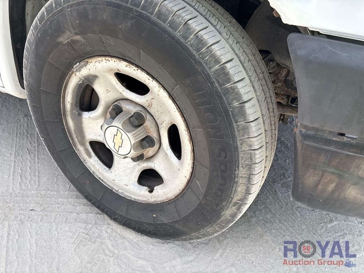 2003-chevrolet-express-1500-image-29