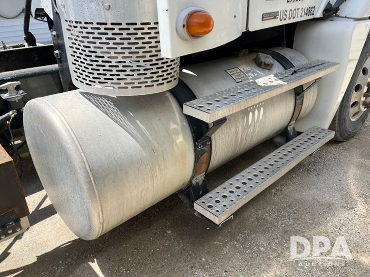 2009-freightliner-truck-(jn2397,-unit-277091)-image-24
