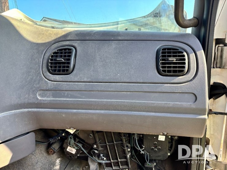 2011-freightliner-truck-(gp11247,-unit-115385)-image-60