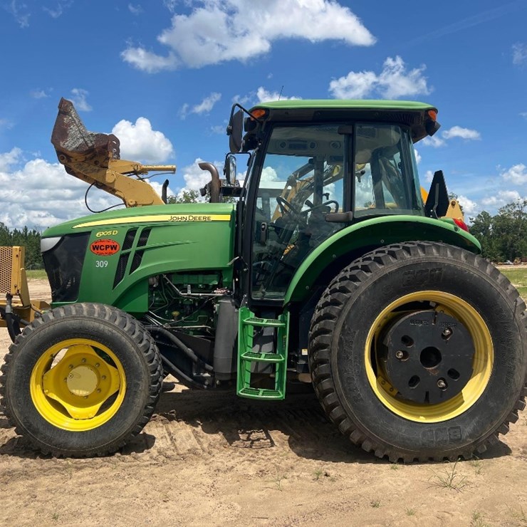 JOHN DEERE 6105D