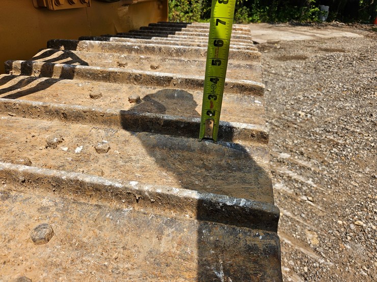 2018-komatsu-d37px-23-image-39