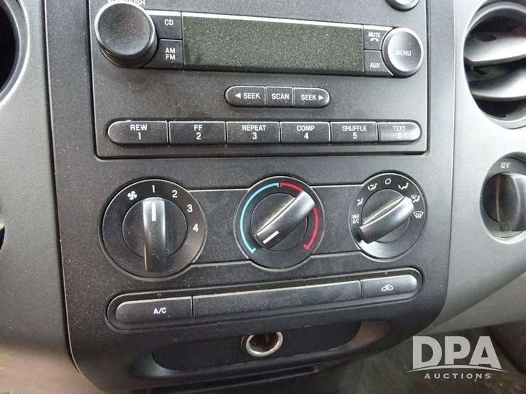2004-ford-f150-image-68