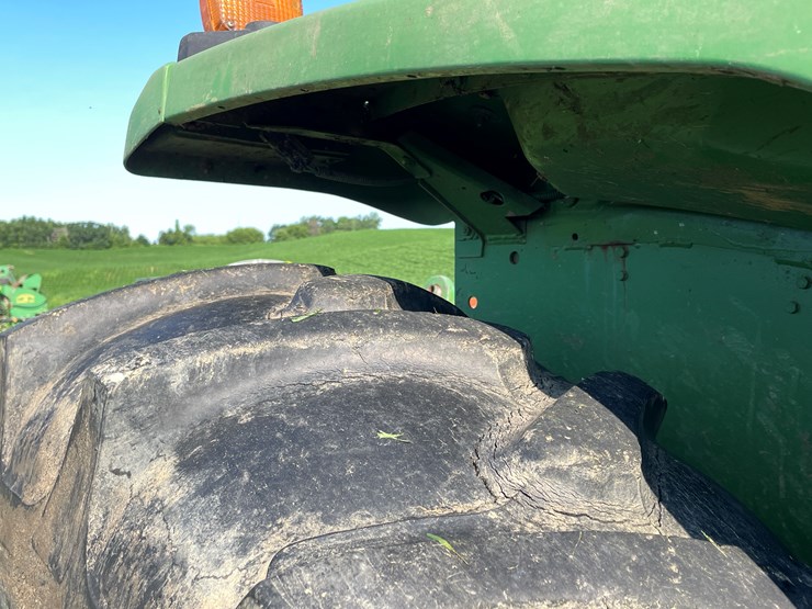 john-deere-6405-image-40