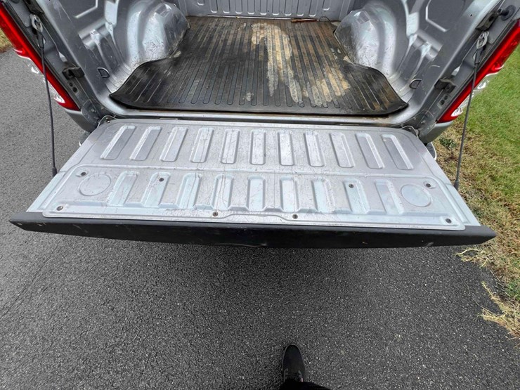 2021-ram-1500-big-horn-image-52